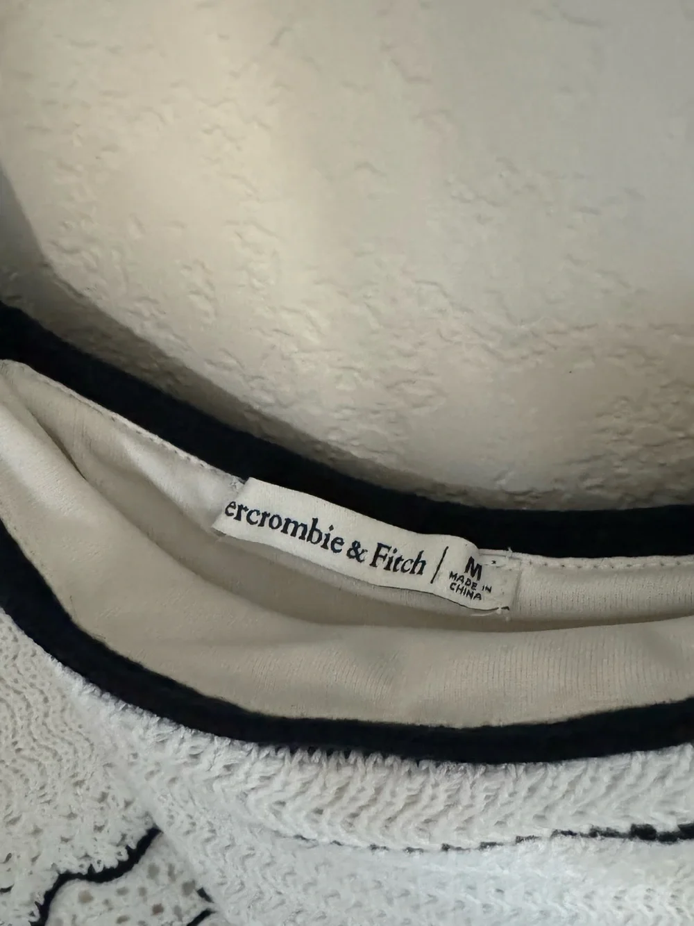 Abercrombie & Fitch White Crochet Maxi Dress with Black Trim EUC